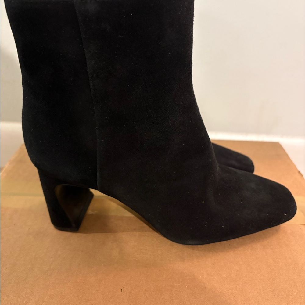ANTONIO MELANI Black Suede Elana Ankle Booties Whimsygoth with Block Heel size 7 - Picture 4 of 8